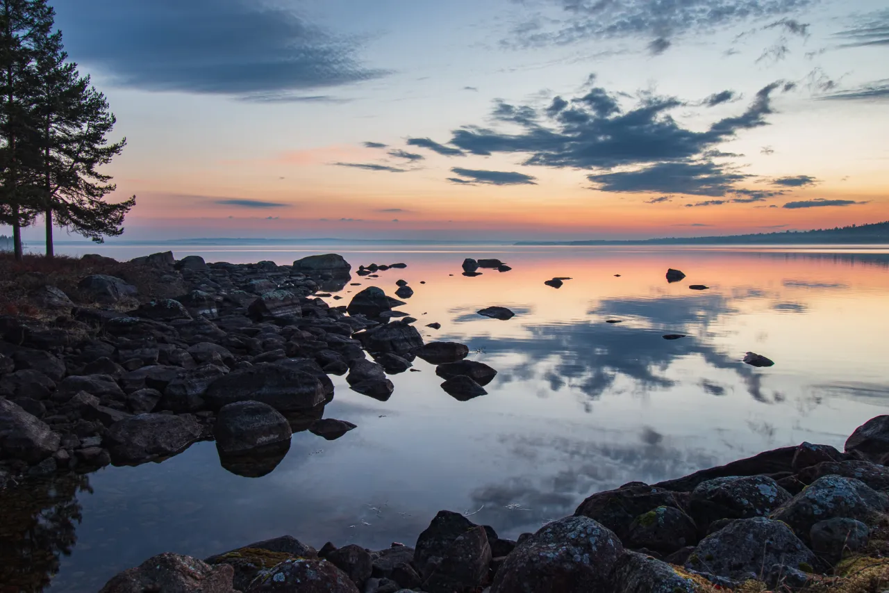 Sommarkväll vid sjön Siljan.